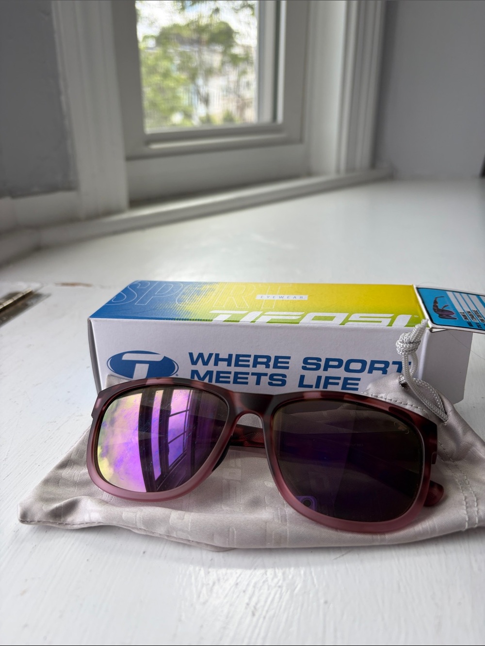 Tifosi Optics Women's Sunglasses - Plum Frame with Purple Mirrored Lenses